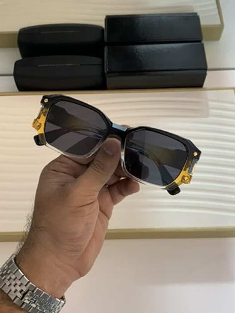 Ver_$4Ce_144_black_yellow