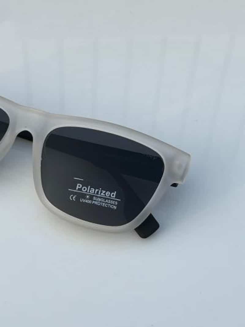 BuRb_ErRy_4293 white black