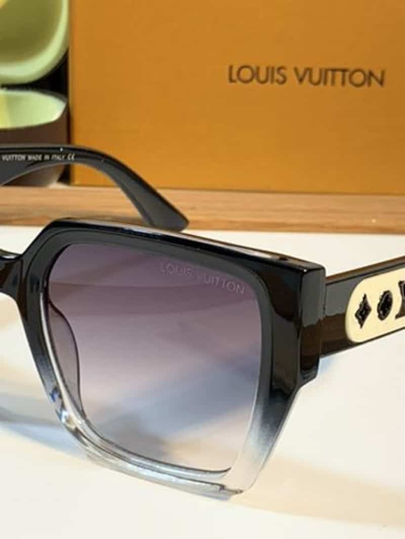 1ouis vU!..ttoN 1336 black white