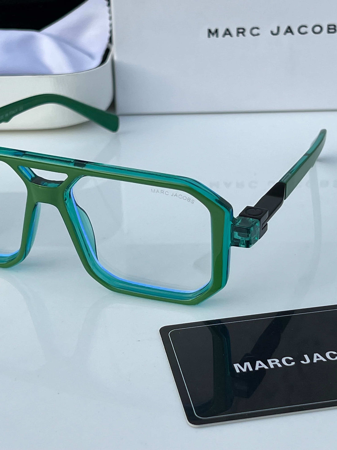 Marc_jacobs_6125_green_plano