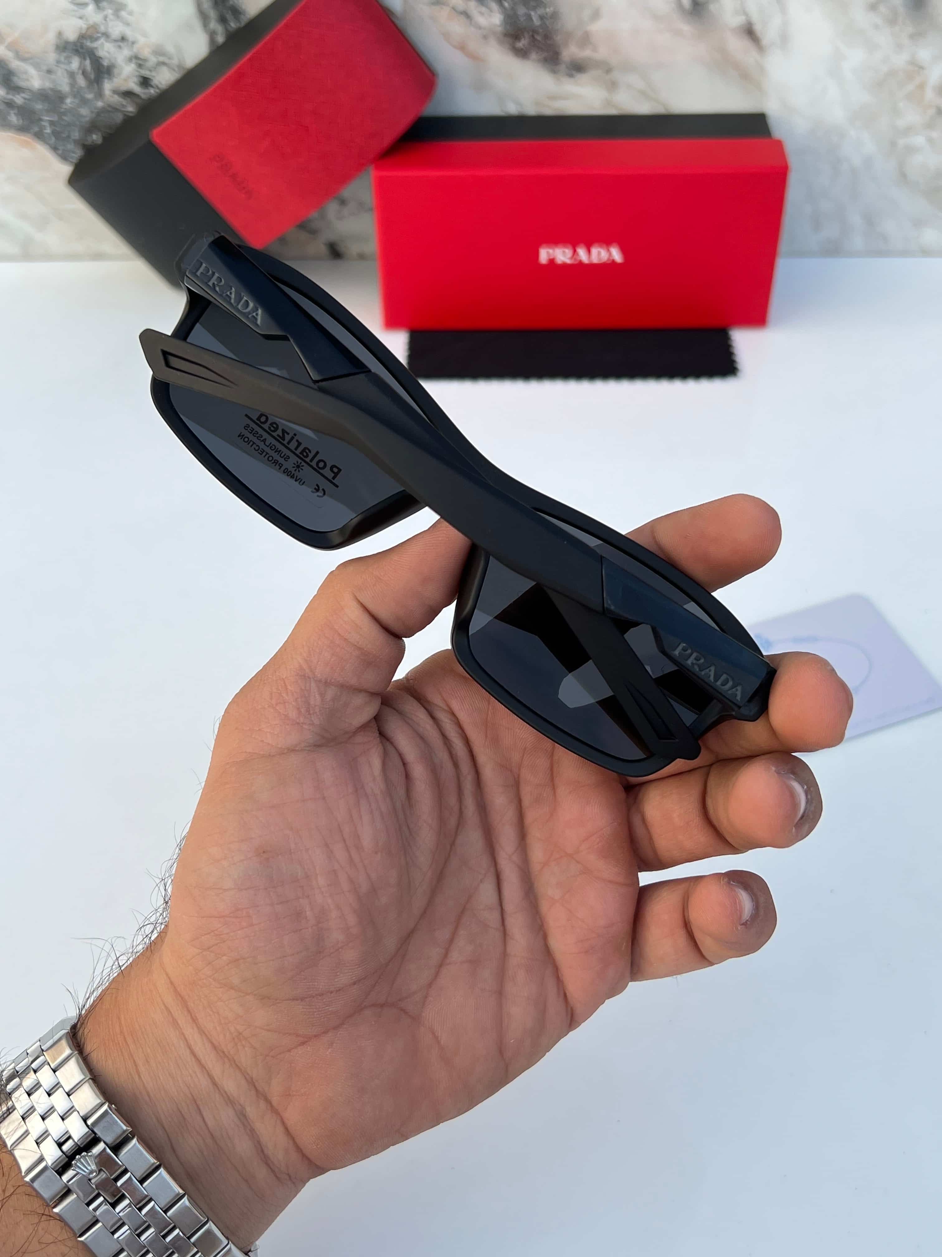 PRaDa_1319_matt_black