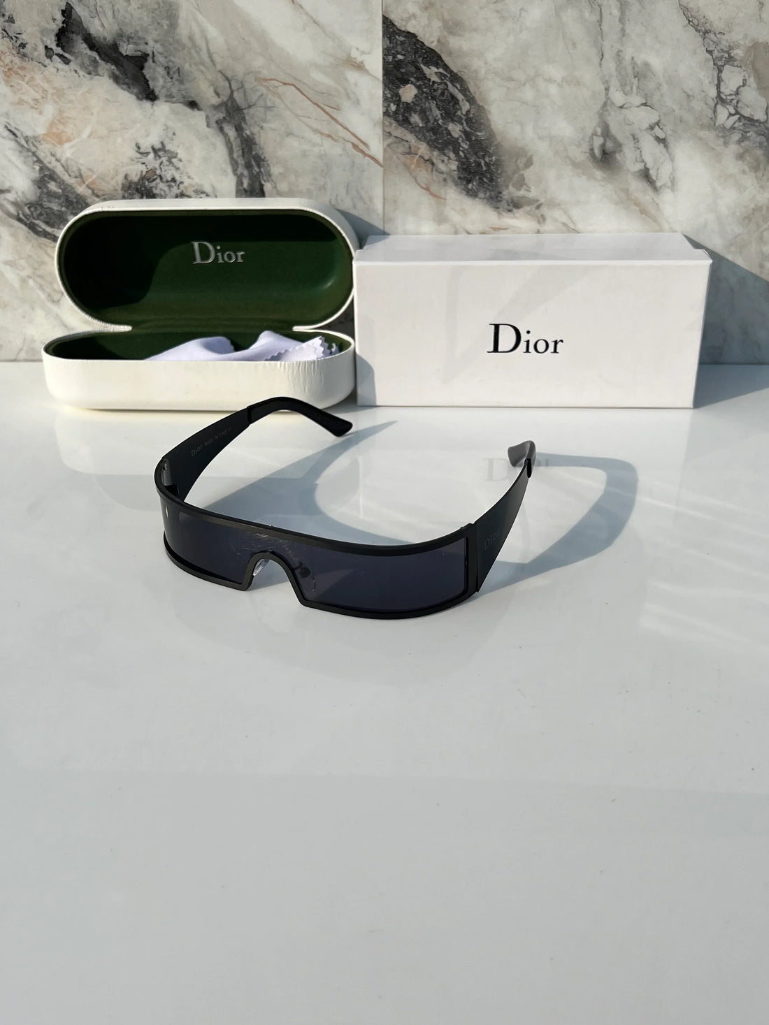dI0r_9094_black