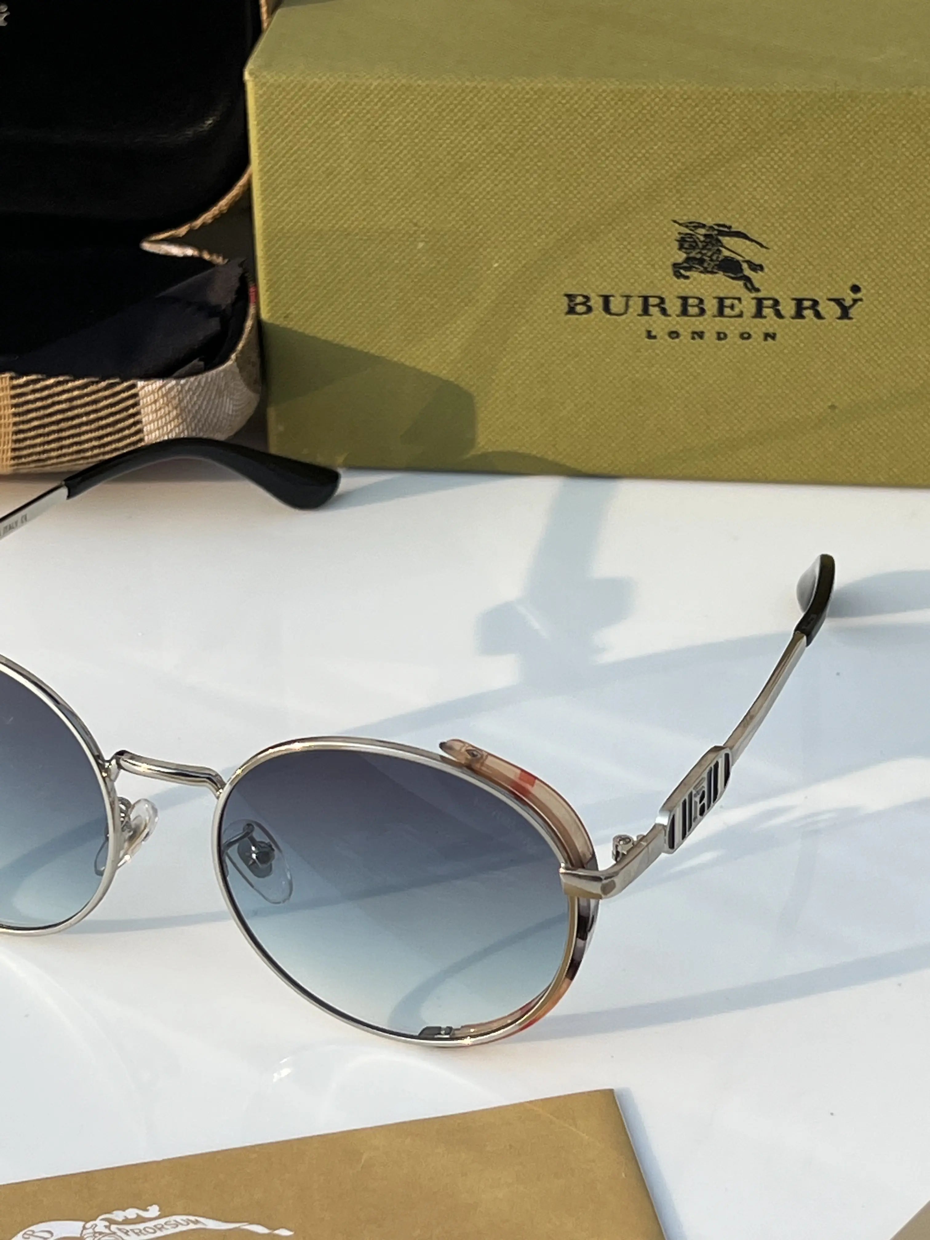 BURb_Erry_2501_silver_blue