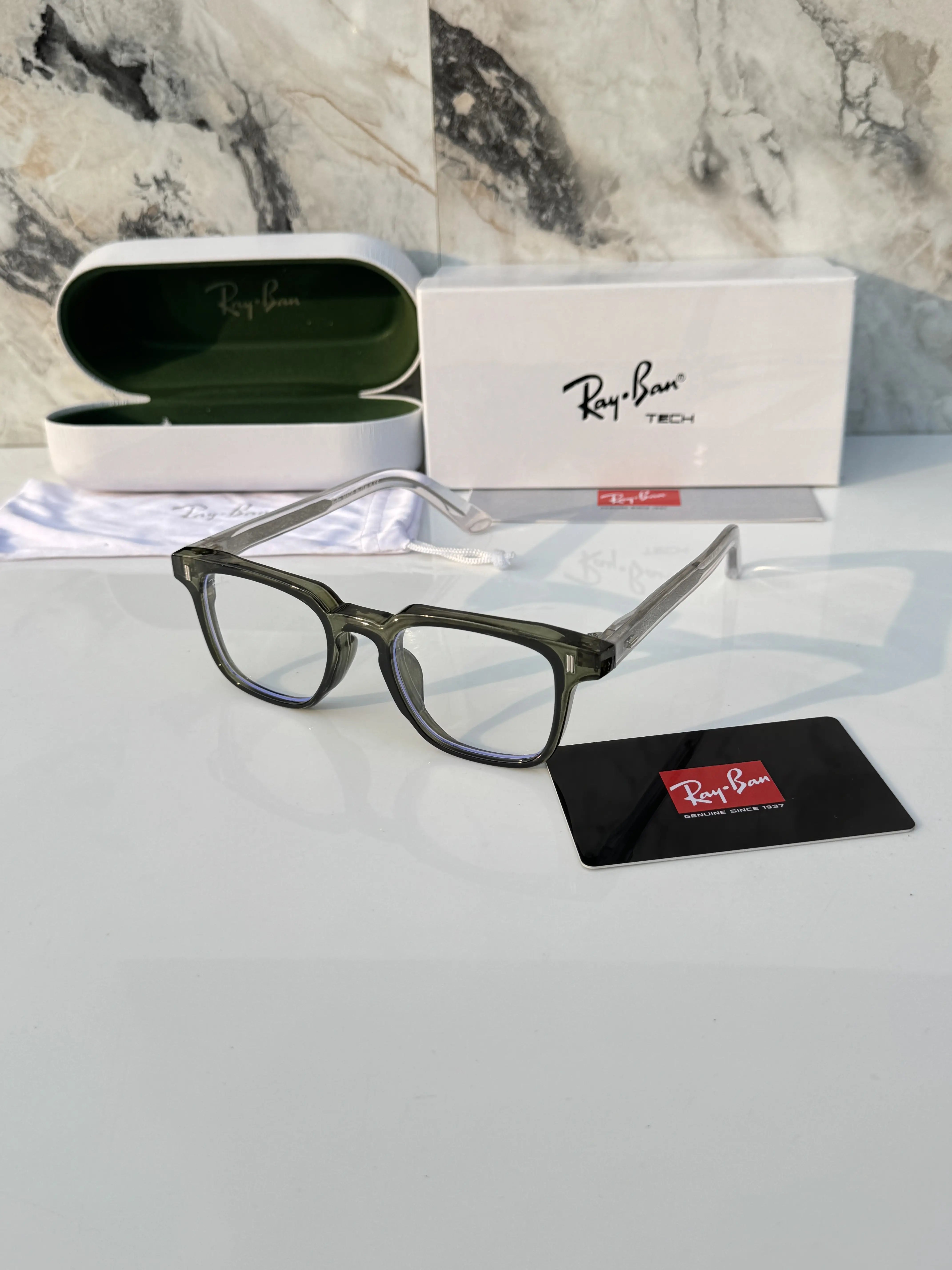 Raybann 1124 green plano