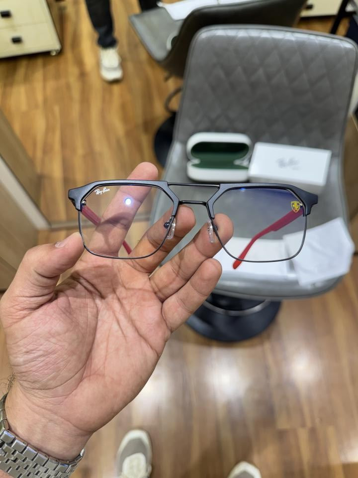 Rayban 04 Ferrari black plano