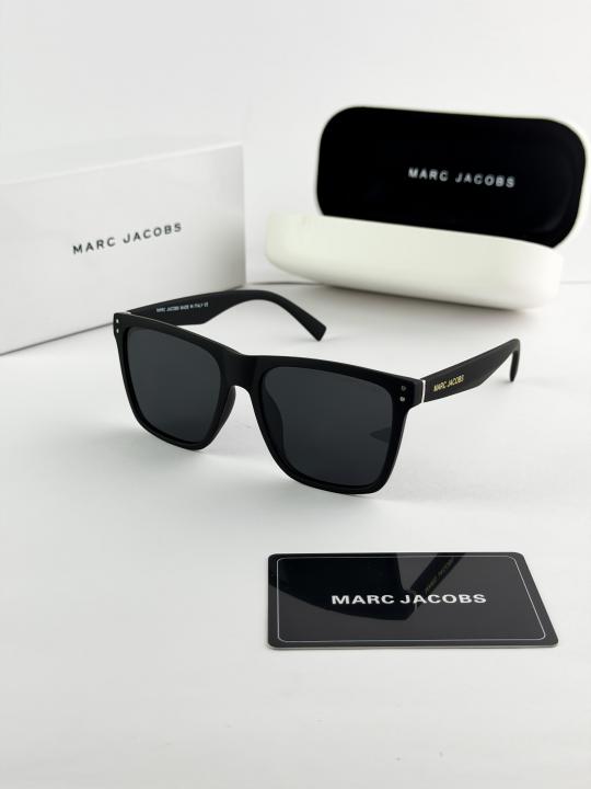 MARC JACOBS BLACK CA6000