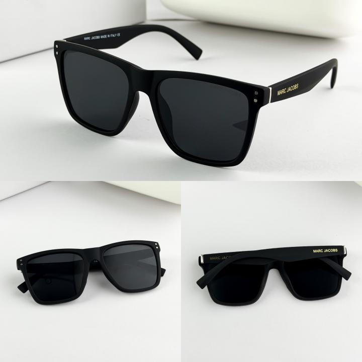 MARC JACOBS BLACK CA6000