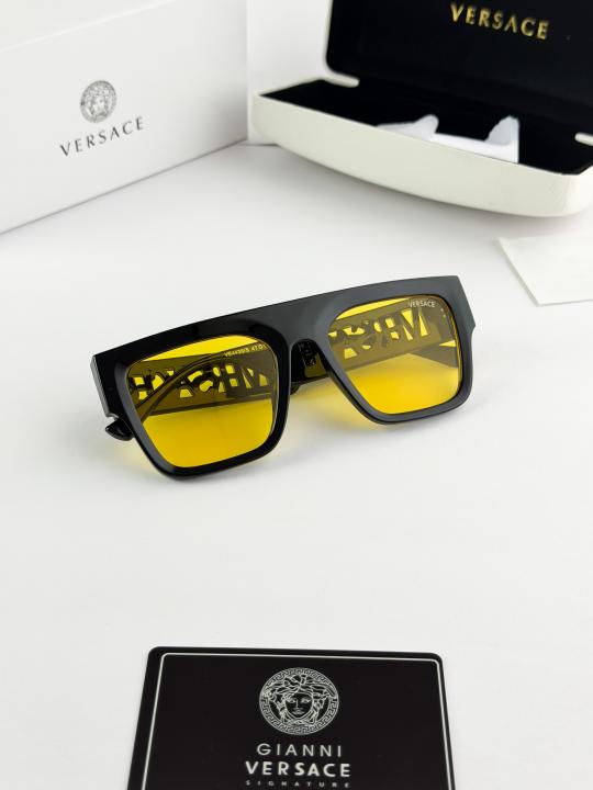 Versace yellow 4430