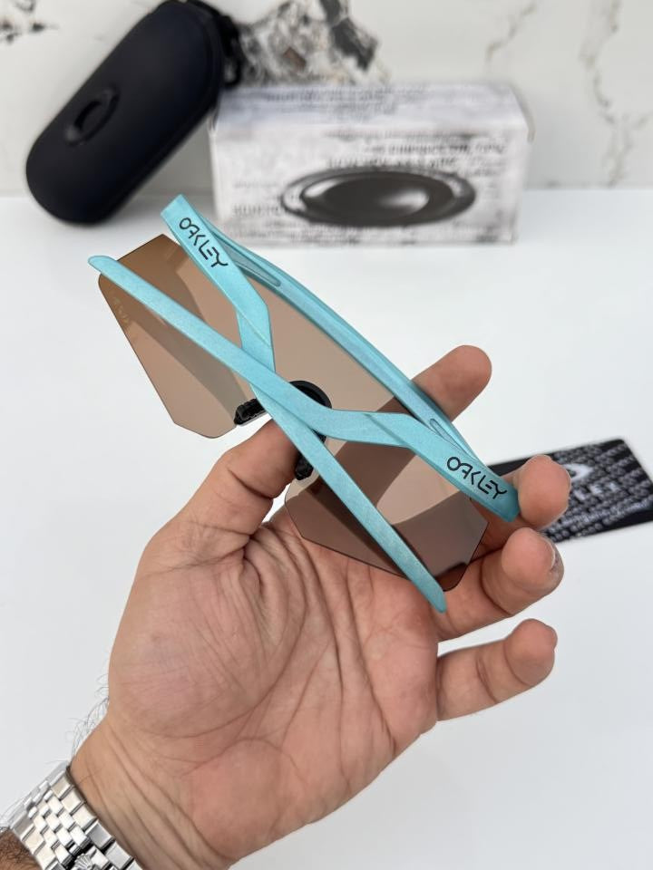Oakley_4929_blue_brown