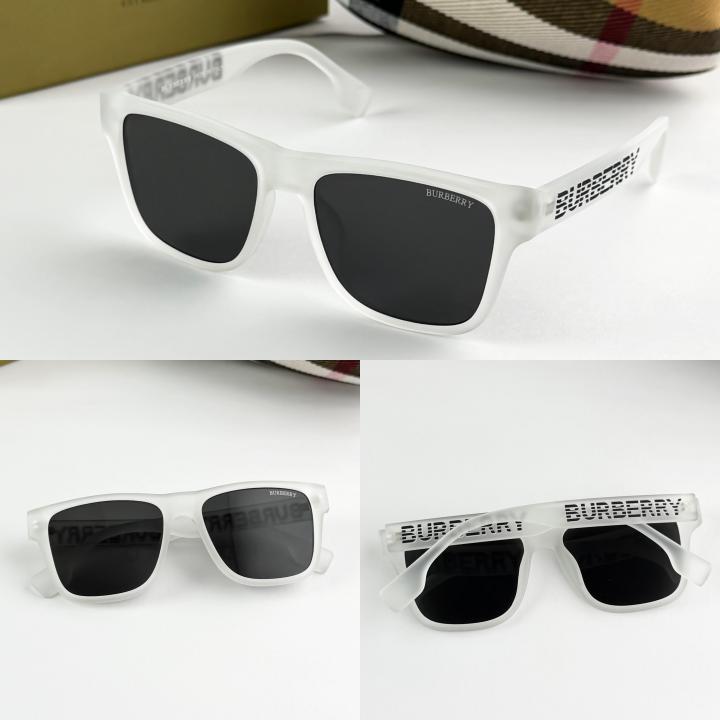 Burberry_ice_black_4358