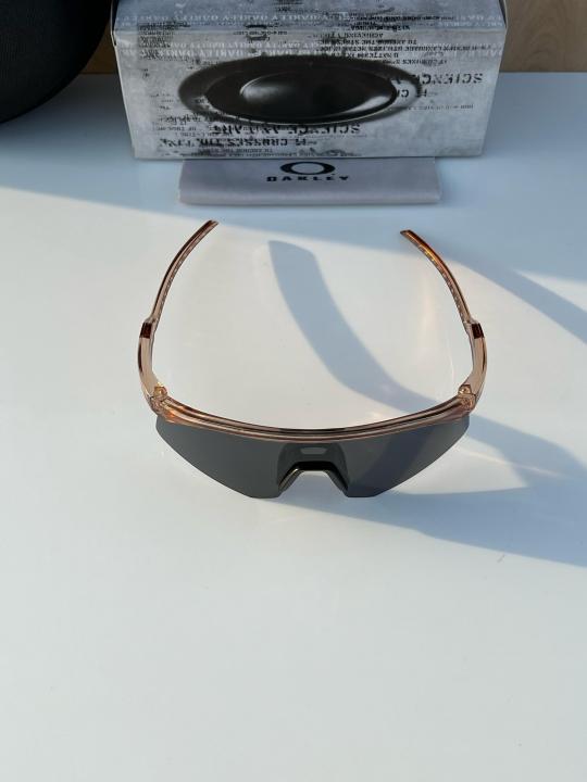 Oakleyy_4929_peach