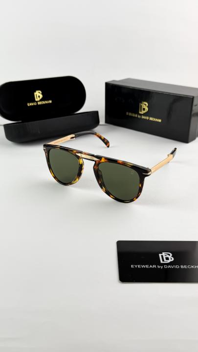 david_beckham_foldable_1040