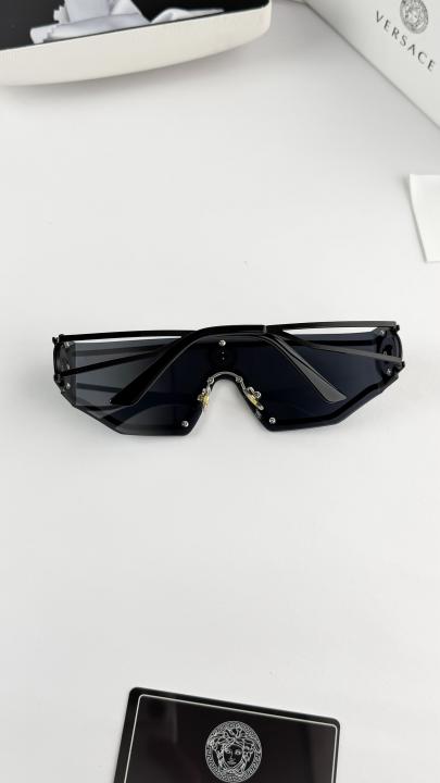Versace black 4291