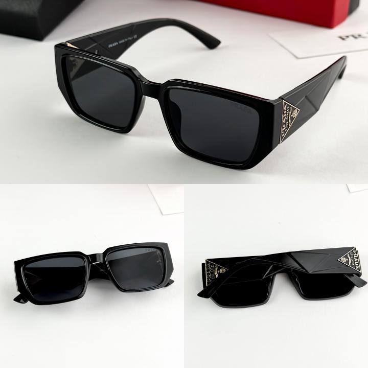 Prada_black_58043