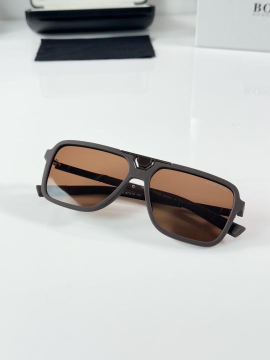 Hugo_Boss_038_Brown