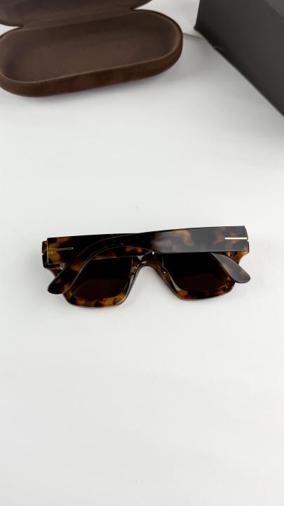 Tomford_tiger_brown_184