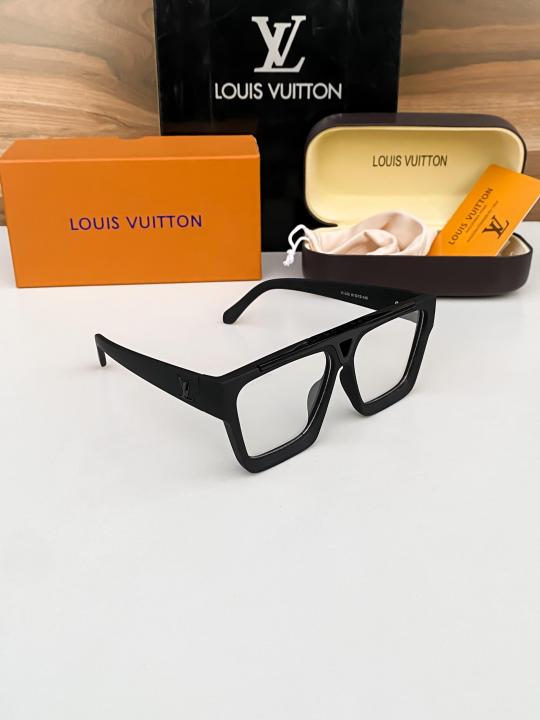 Louis_Vuitton black plano 1502