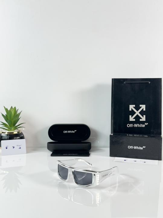 Off_White_05_Chrome_Black