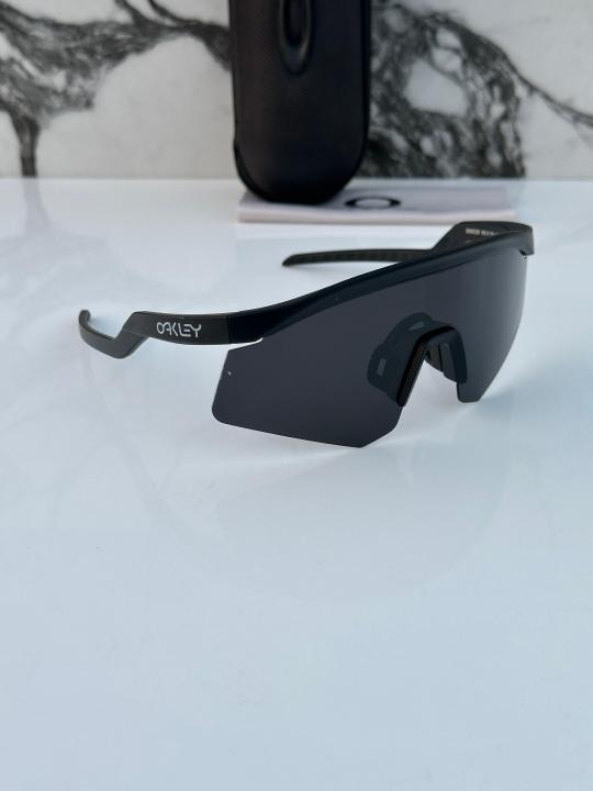 Oakley_hydra_4929_full_black