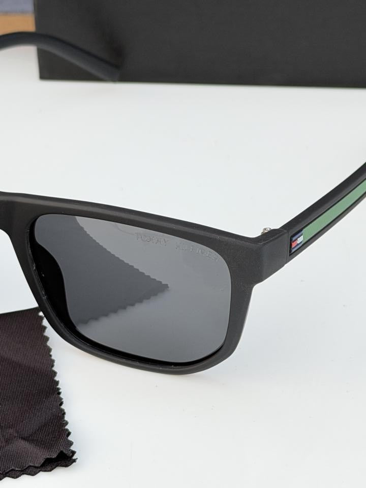 Tommy_hilfiger_2568_black_green