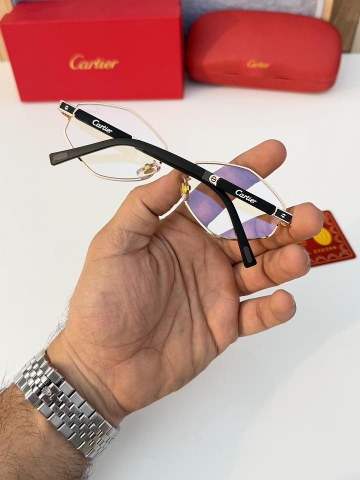 Cartier_24097_gold_plano