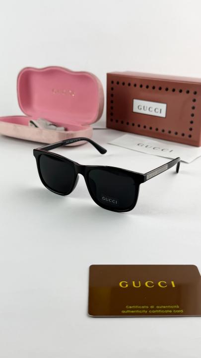 Gucc_i black 0381