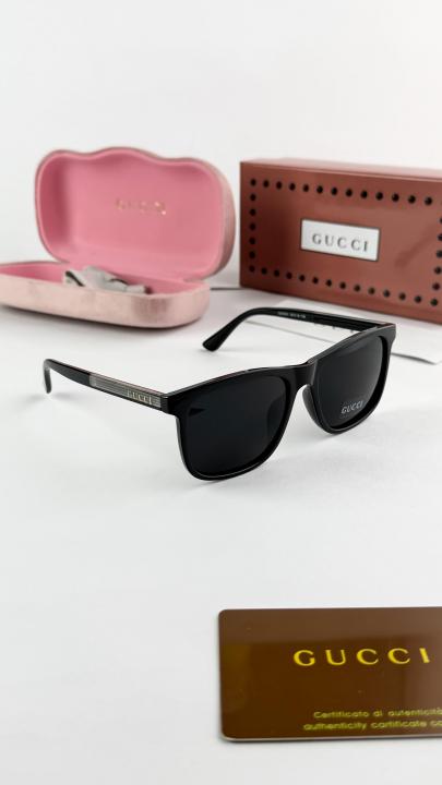Gucc_i black 0381