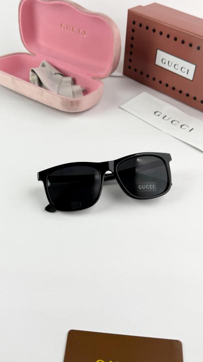Gucc_i black 0381