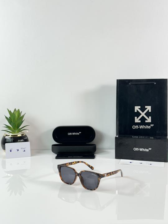 Off_White_2135_Chita_Black