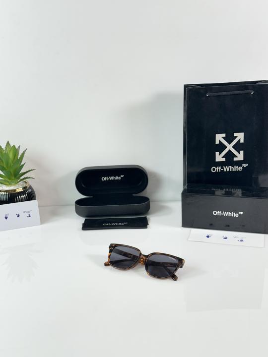 Off_White_2135_Chita_Black