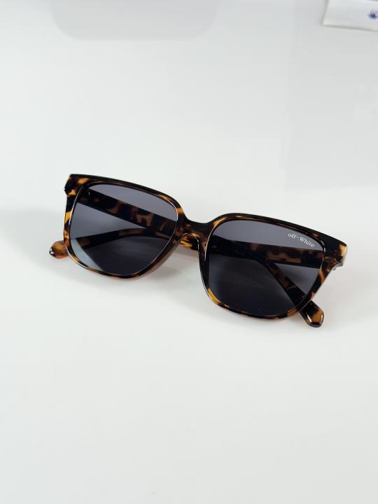 Off_White_2135_Chita_Black