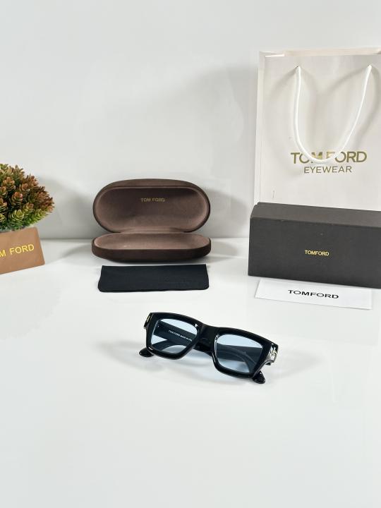 Tomford 184 Black Blue