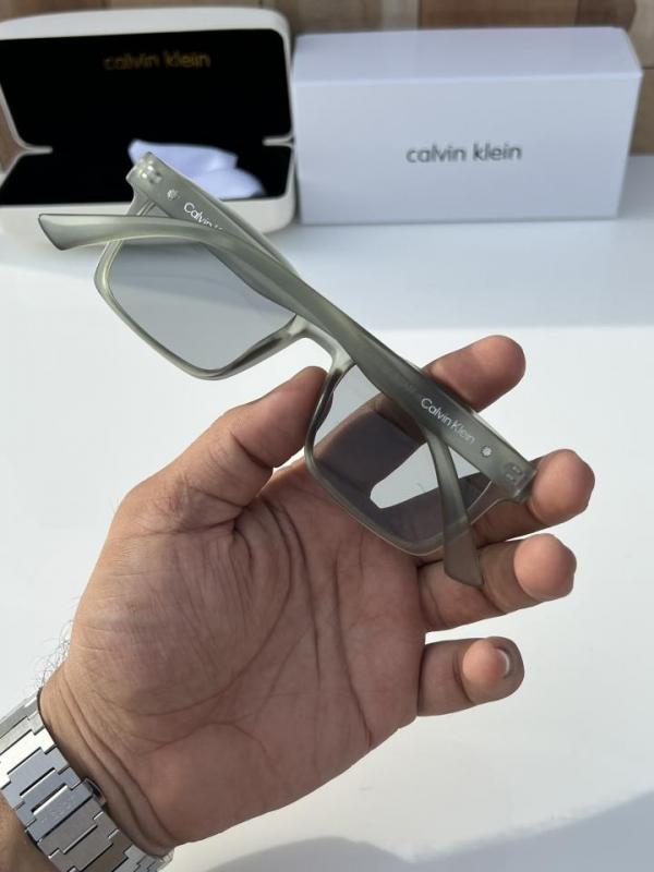 Calvin_klein_Y10_green