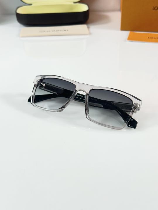 Louis_Vuitton_2191_Grey_Green