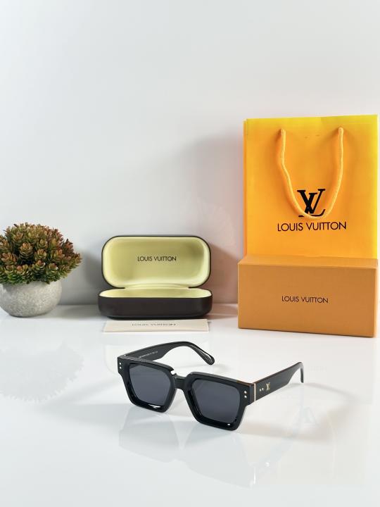 Louis_Vuitton_8263_Black
