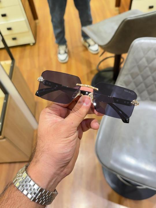 maybach 5029 gold black