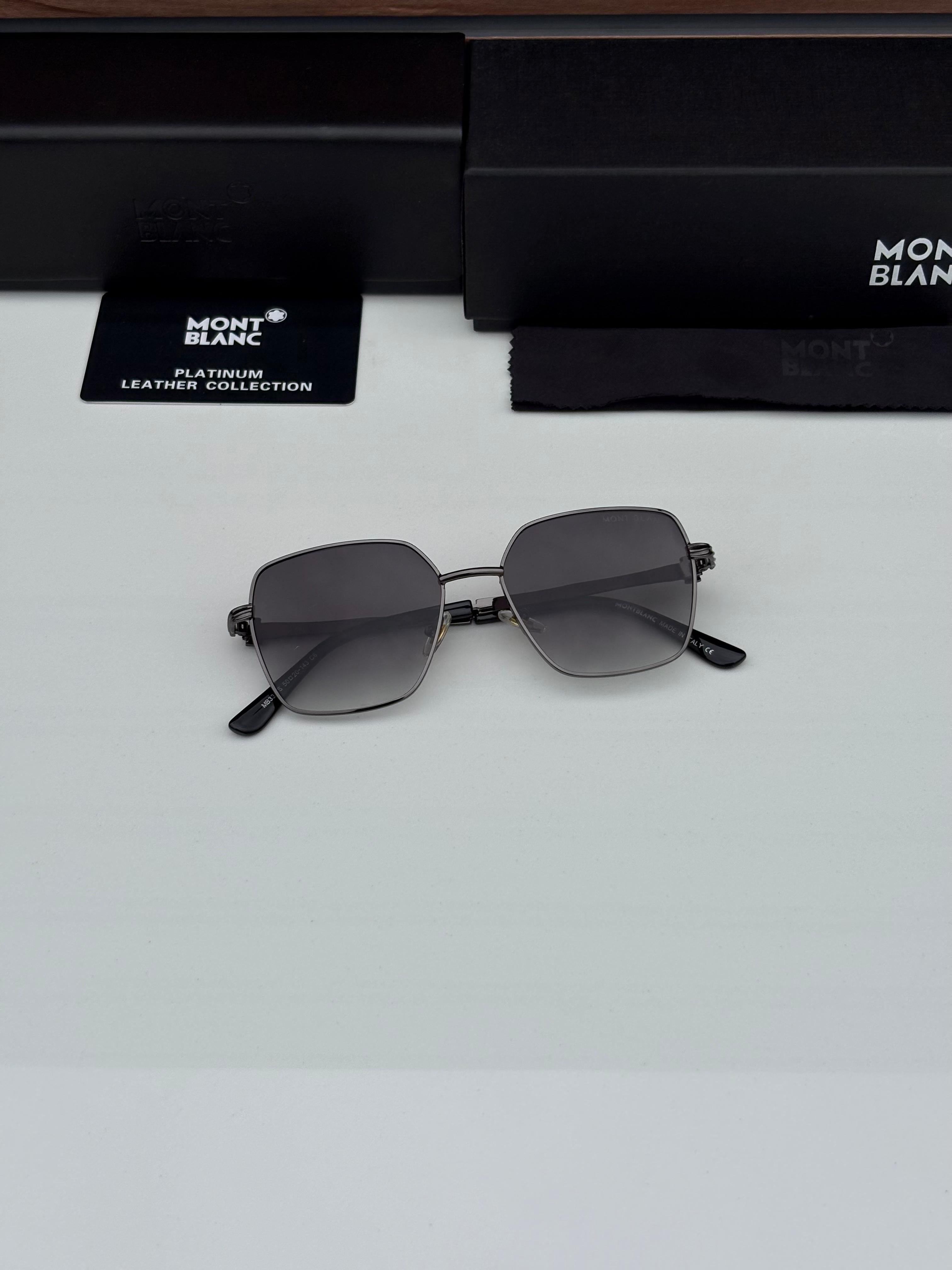 Mont Blanc 334 Black/Green