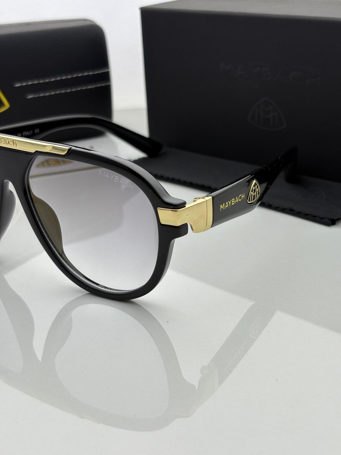 Maybach 20418 Gold/Black