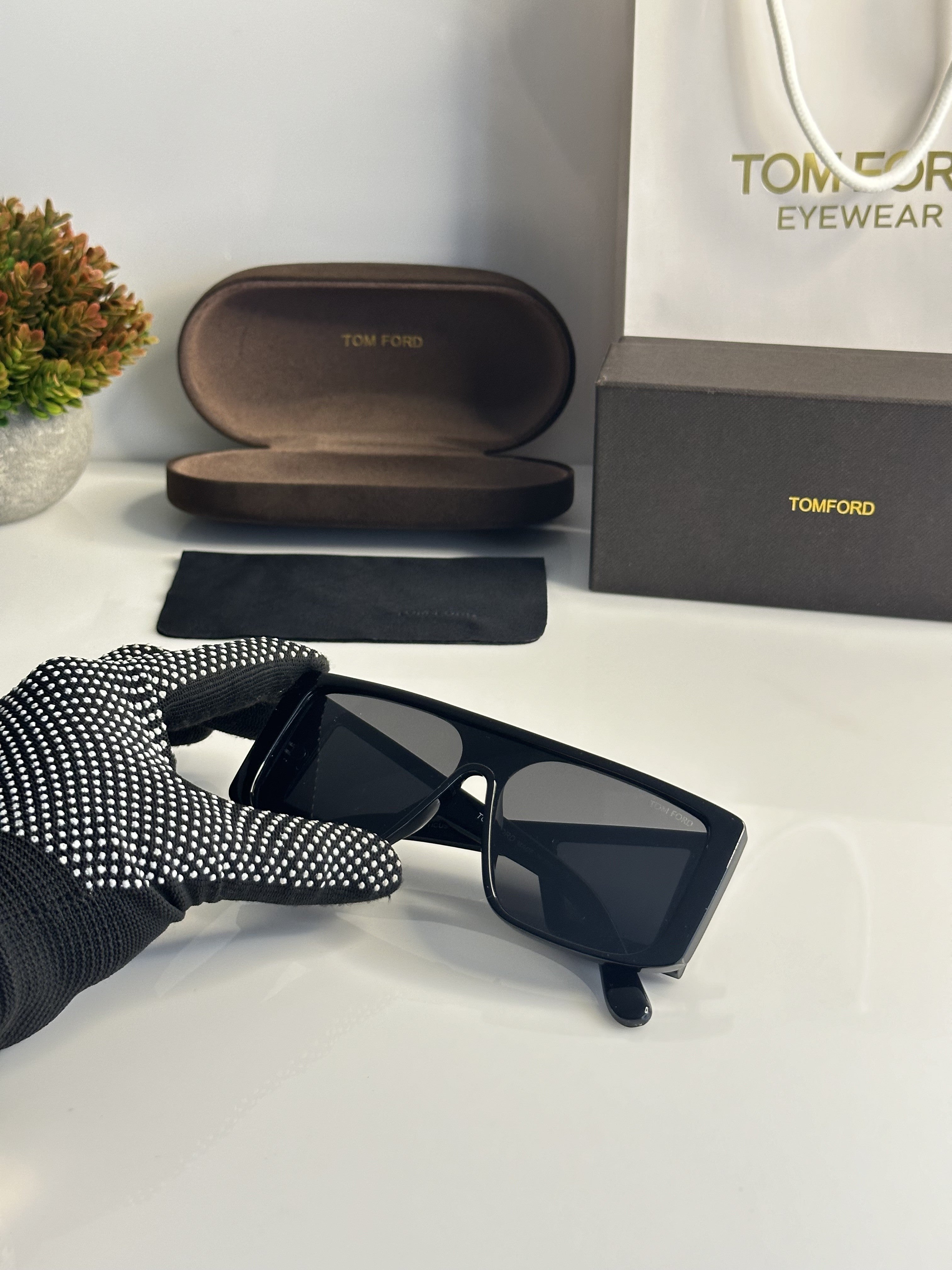 Tomforrd 0710 Black