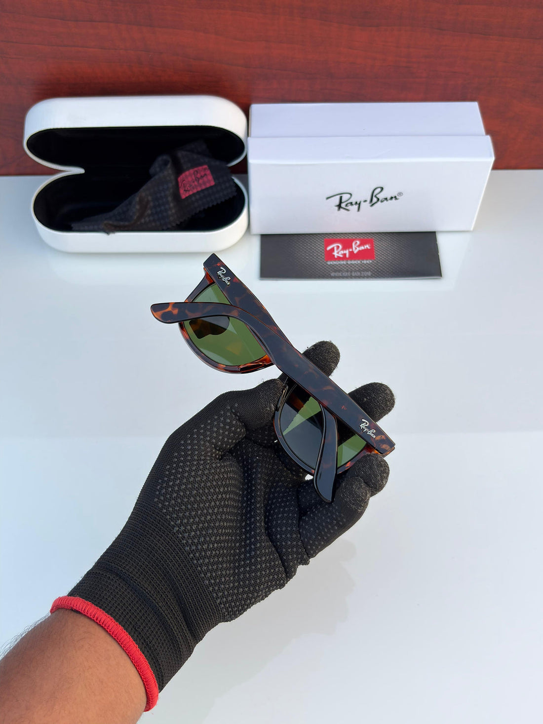 Ray Bann. 2140 Slant Tiger
